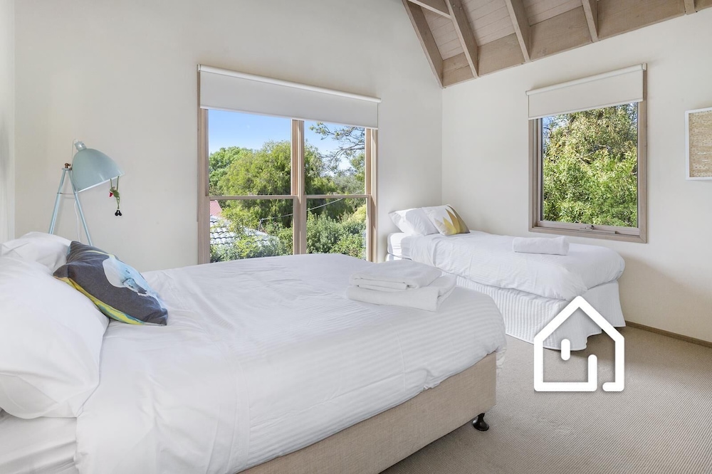 The Coastal Chalet | 400m To Blairgowrie Foreshore - Rye
