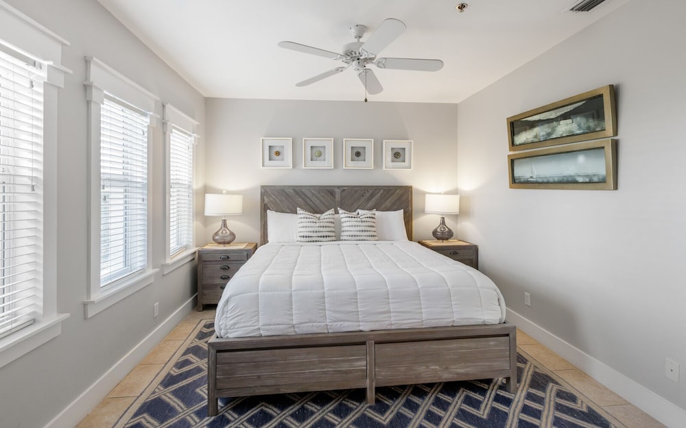 1st Floor Gulf Front Condo Steps From Beach Access & Resort Pool~self Check - Rosemary Beach