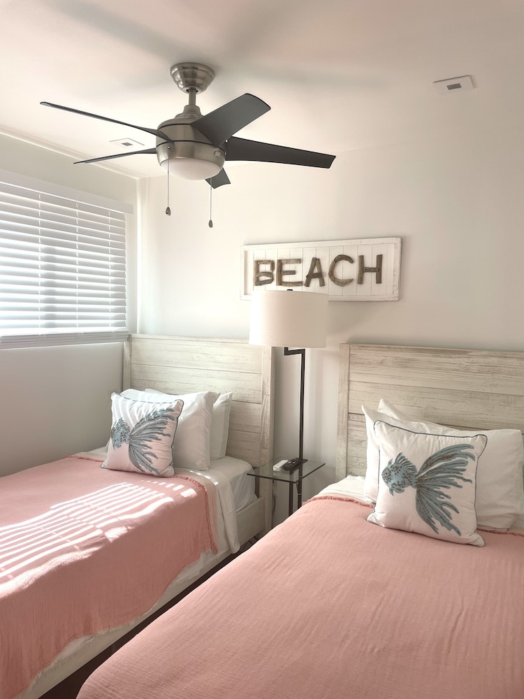 Rare 2 Bedroom Sapphire Beach Resort With Washer/dryer/netflix - Saint Thomas