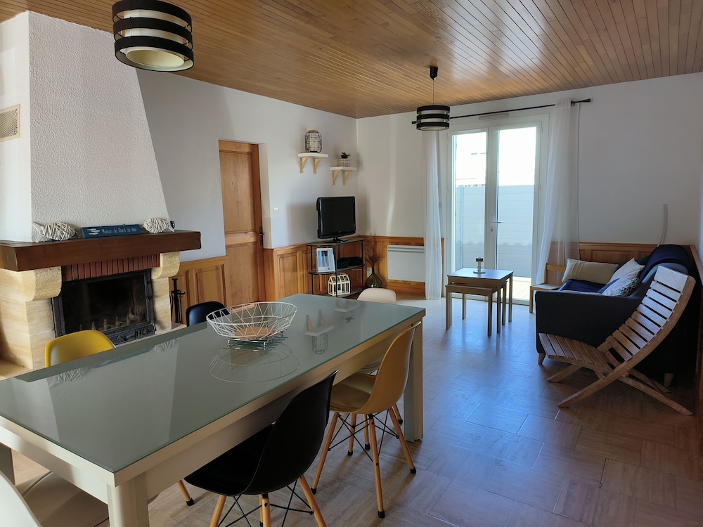 Whole House In The Heart Of La Tranche Sur Mer, 300m From The Beaches - Angles