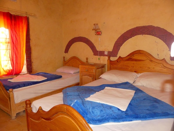 Homerez - Beautiful Appartement For 5 Ppl. With Garden And Terrace At Merzouga - Merzouga