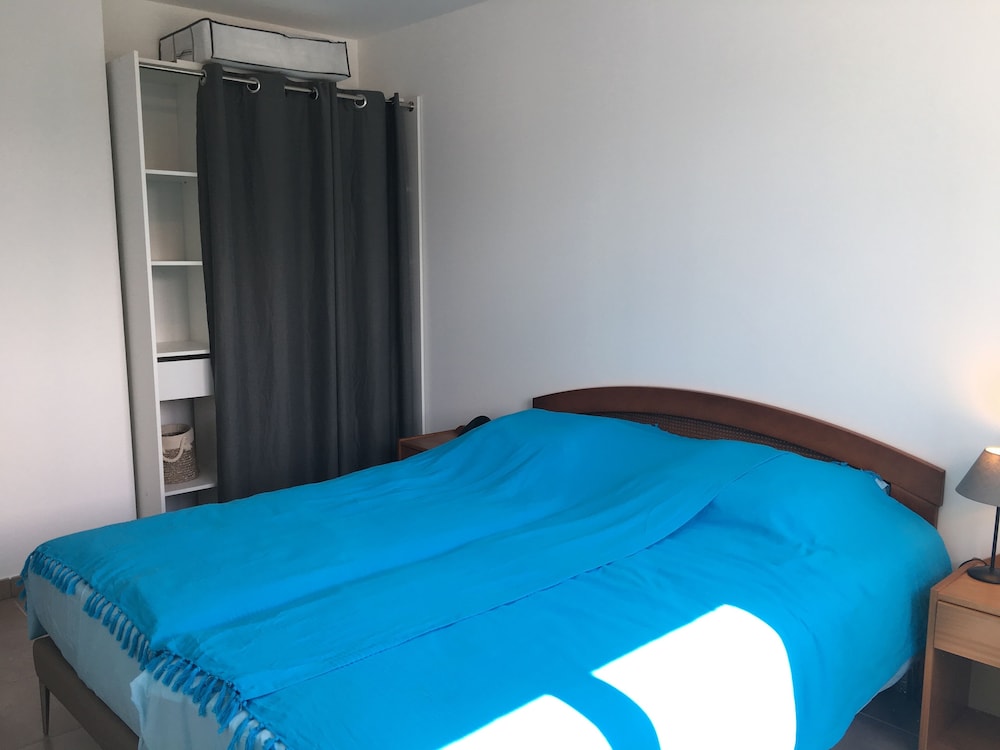 Air-conditioned One-bedroom Apartment - Beach - Downtown - アルル