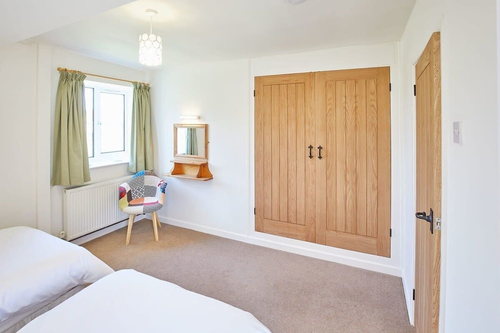 Host & Stay | Old Stable Cottage - Flamborough