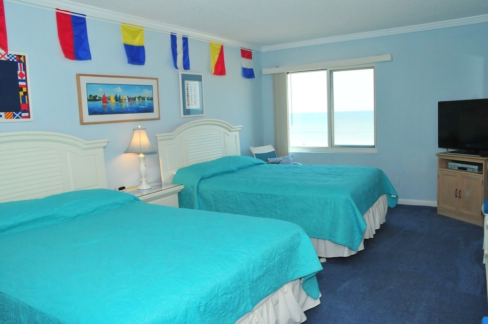Beachfront 2 Premium Bedroom With Private Balcony, Unit 404 - Croatan Beach, VA