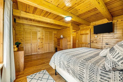 Bear Butte State Park, Sturgis airbnb, hotels and vacation rentals