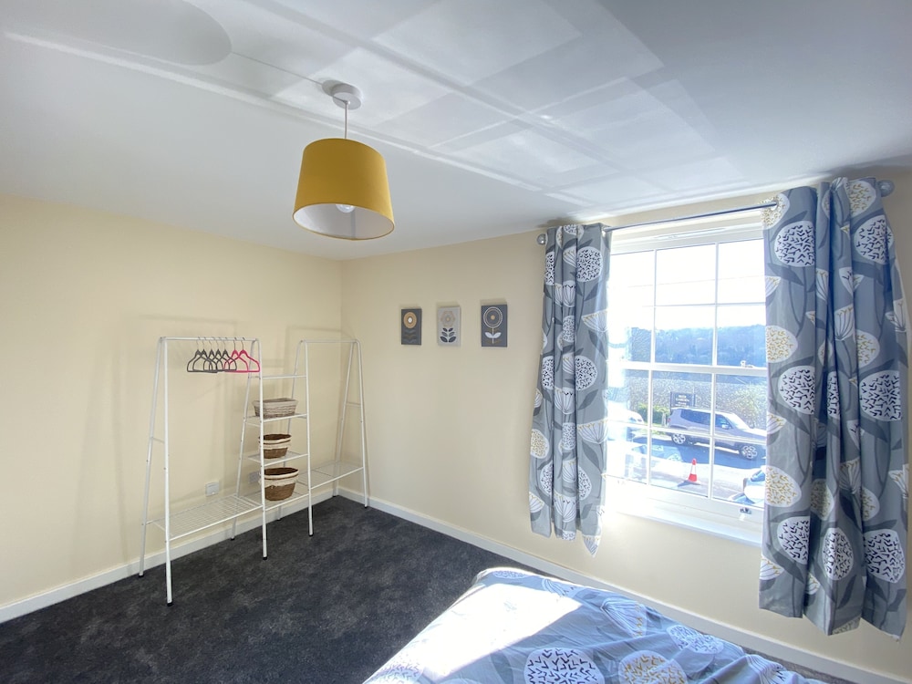 Stunning 2 Bedroom Apartment With Amazing Views Over Ironbridge! - Telford