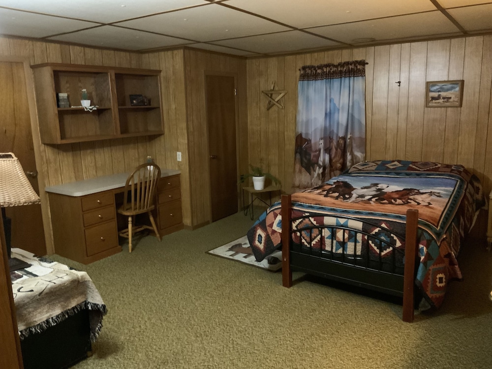 Conveniently Located Country In Law Suite. - Honey Brook, PA