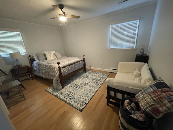 Newly Updated, Fully Furnished 3 Br 2 Ba Home <2 Miles To Clemson University! - clemson university, Clemson