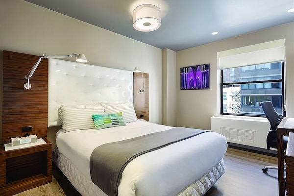 Standard Double Room At The Gallivant Times Square - Harlem - Manhattan