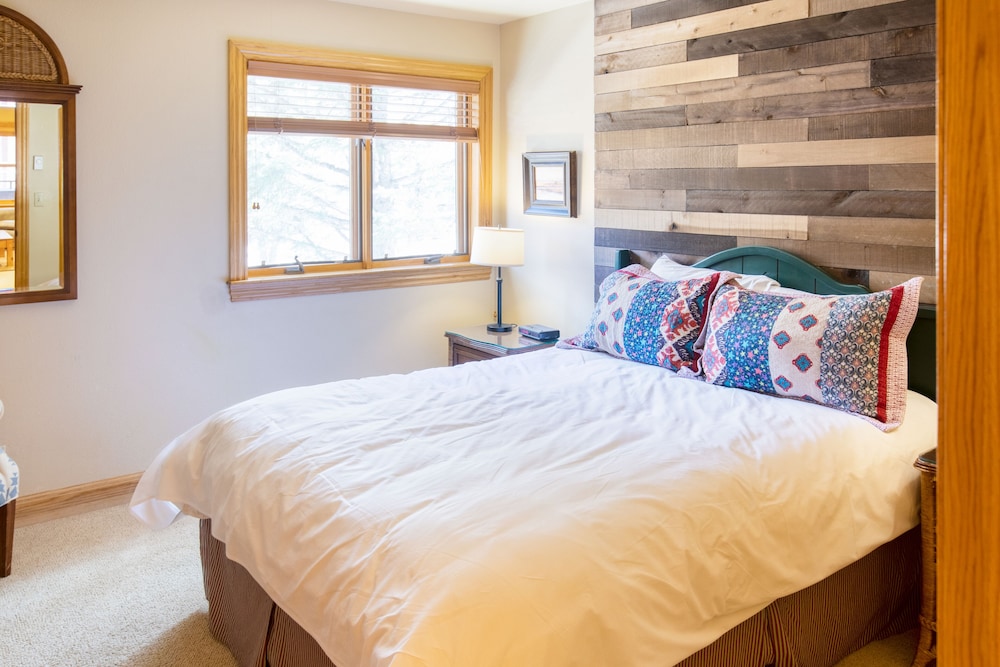 Cimarron Lodge 22 By Avantstay | Ski-in/ski-out Property W/ Two Hot Tubs! - Ouray, CO