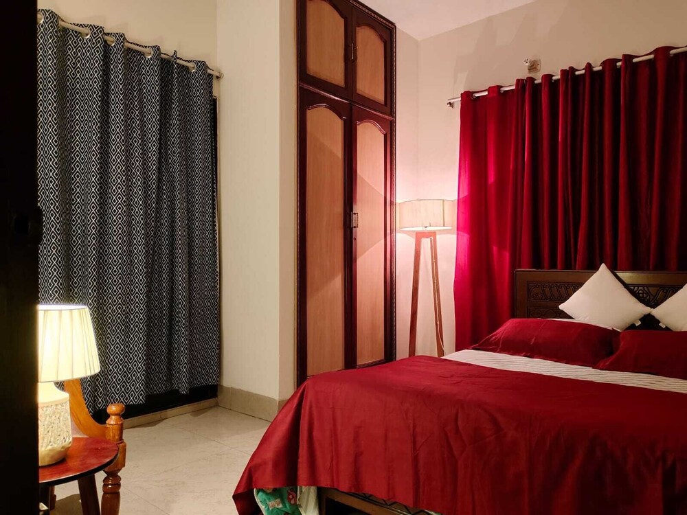 3 Bedroom Apartment Near Dhanmondi & Panthapath - Dacca