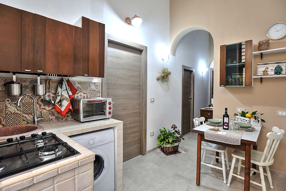 Holiday House Francesca - Rossana Apartment - Avola