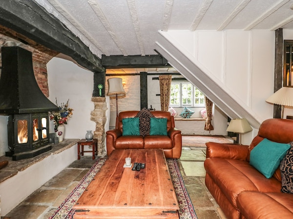 Farmhouse Cottage, Pet Friendly, Character Holiday Cottage In Preston - Dorchester