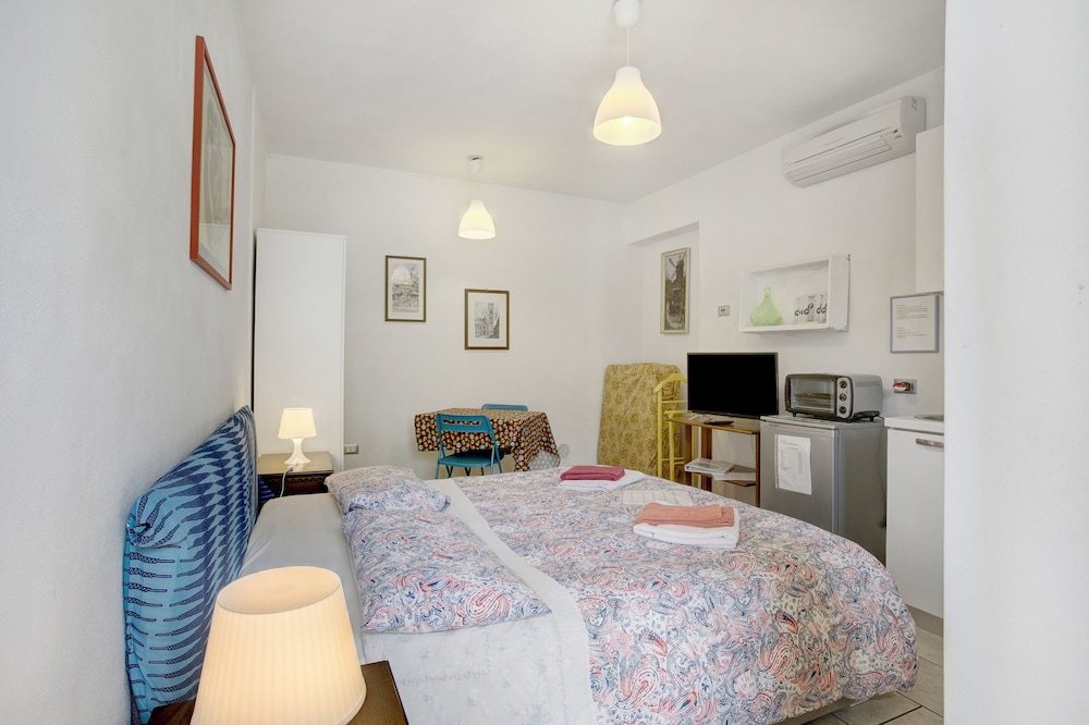 Apartment 'Monolocale Arianna 2' With Shared Pool & Wi-fi - Manarola