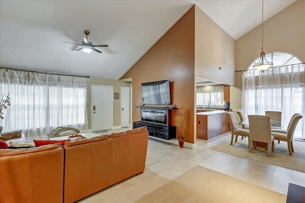 Looking For A Quiet And Safe Place At A Bargain Price? - Land O' Lakes, FL