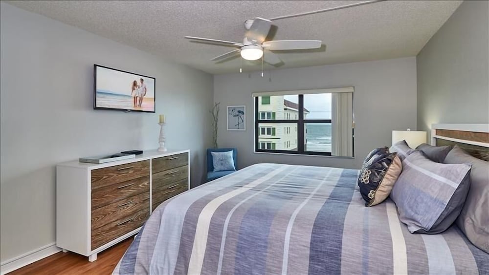 Perfect Place For A Getaway Spacious 1 Bedroom Sleeps 4   Mp410 - Madeira Beach, FL