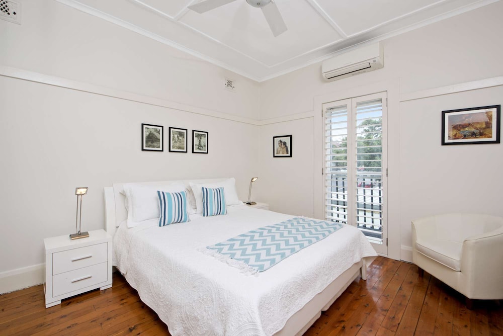 Home Away From Home: Renovated 1920s Heritage House - Coogee