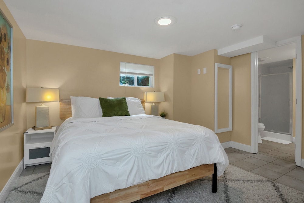 Cozy Corner - 1 Bedroom Apt. In Beautiful Andover! - UMass Lowell, Lowell