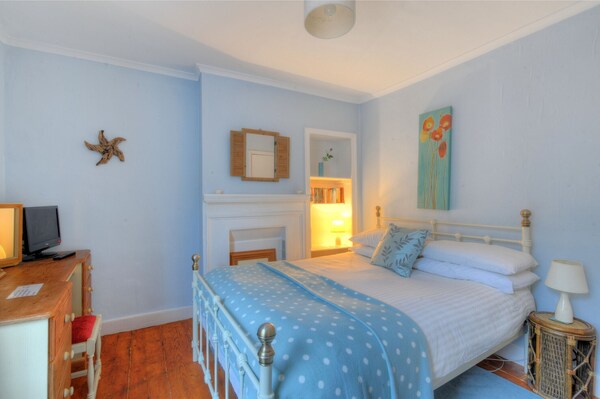 Driftwood, Romantic, Country Holiday Cottage In Lyme Regis - Charmouth