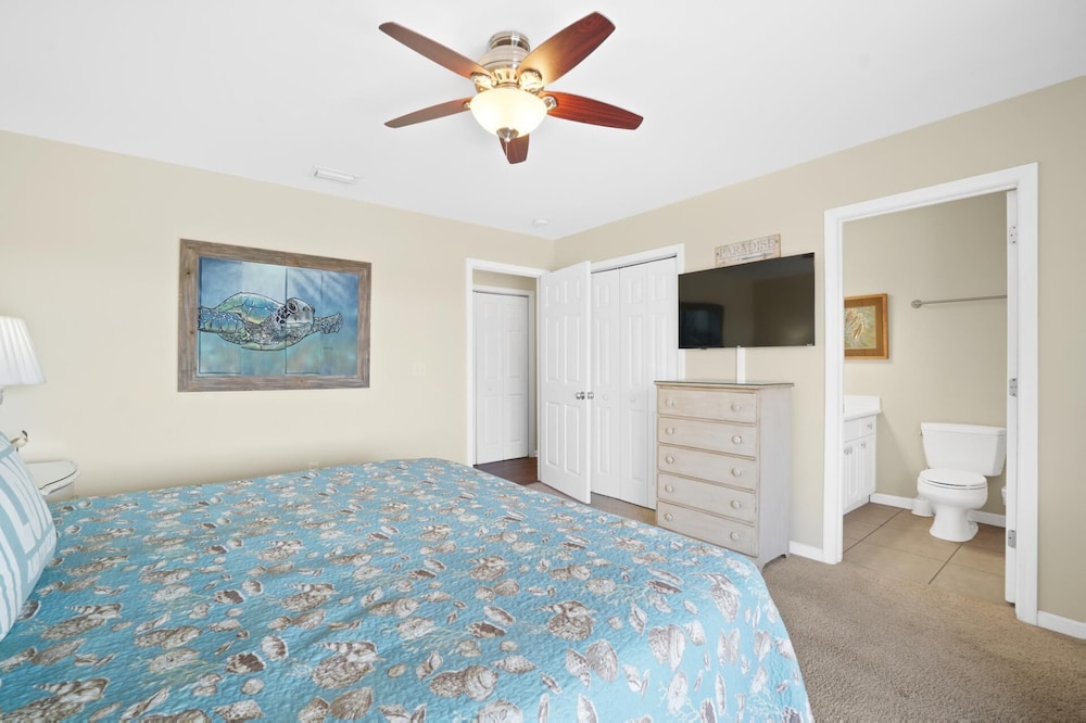 Bright Beach Home With Private Pool And Short Walk To The Beach - Cape San Blas, FL