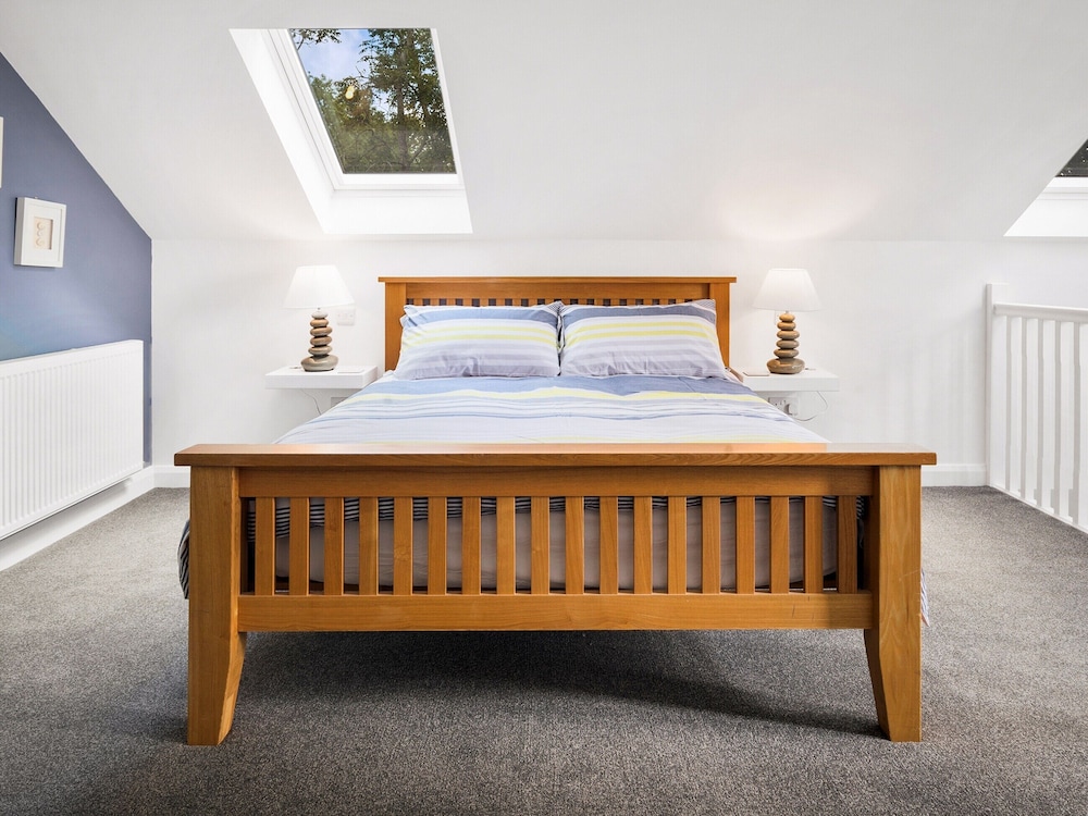 2 Bedroom Accommodation In Pwlheli - Pwllheli
