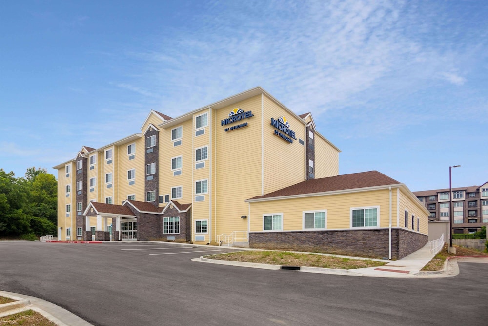 Microtel Inn & Suites by Wyndham Liberty NE Kansas City Area - Kearney