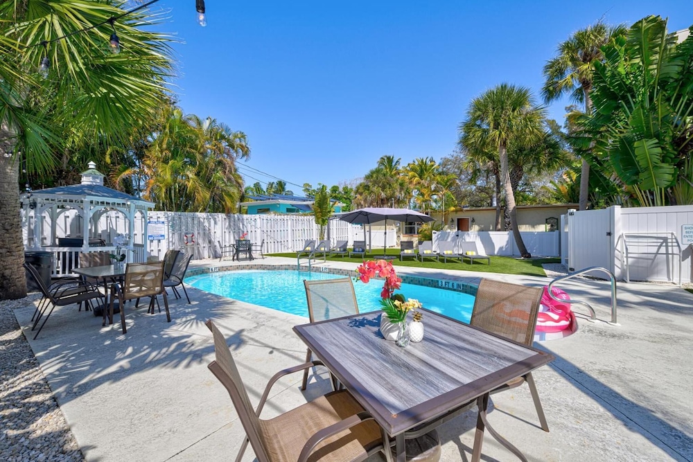 The Ringling Beach House - Siesta Key, FL
