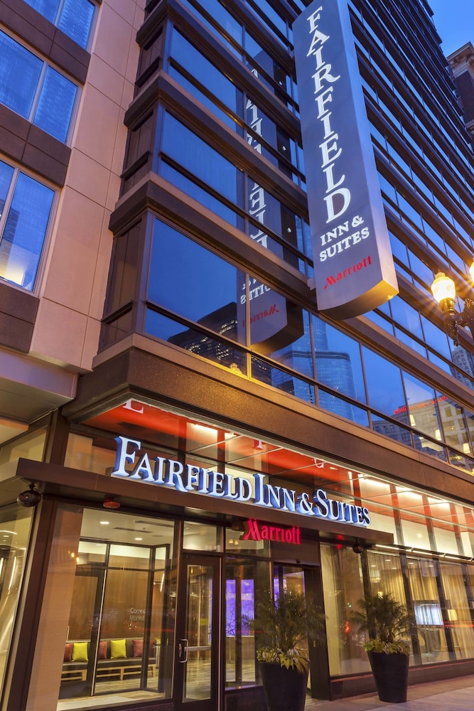 Fairfield Inn And Suites Chicago Downtown-river North - Burbank