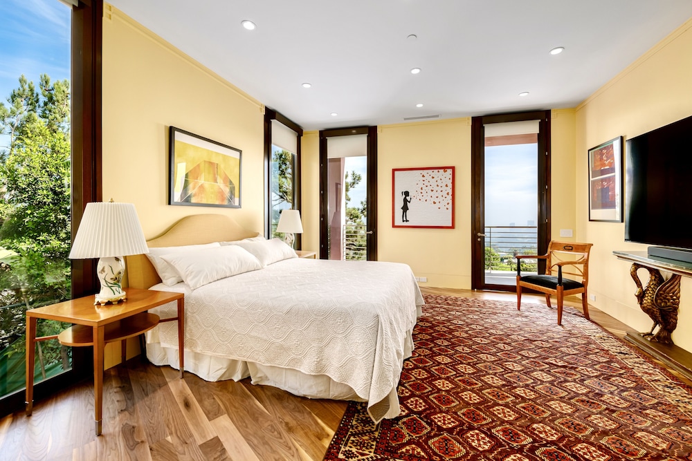 Villa Viola - 5 Bedroom Bel Air Mansion - Beverly Hills, CA
