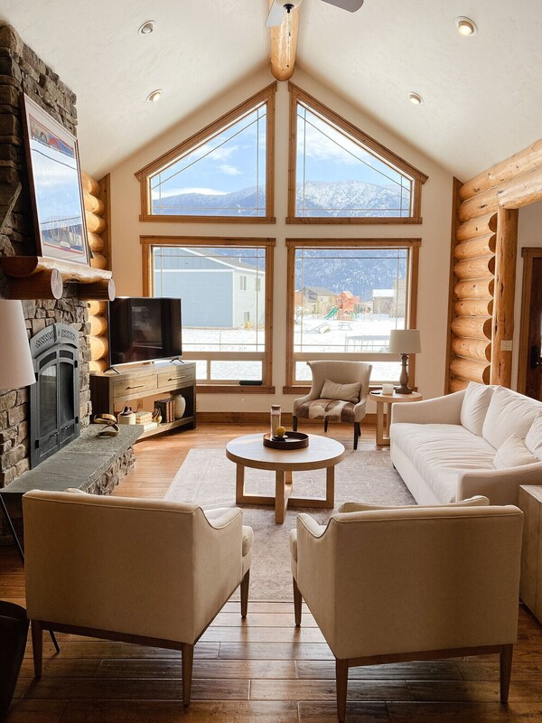 Luxury Lodge W\/ Grand Mountain Views;10-15 Miles To Whitefish & Glacier Nat Park - Columbia Falls, MT