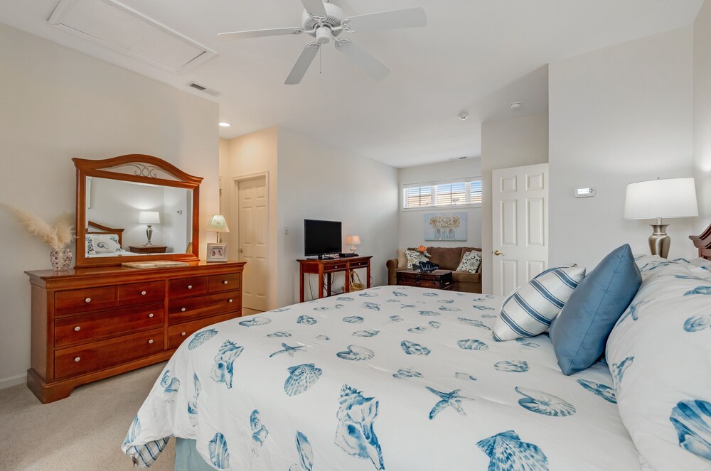 Bayside Resort Dog-friendly Townhouse W/ Tennis Court Access, Wifi, And Balcony - Selbyville, DE