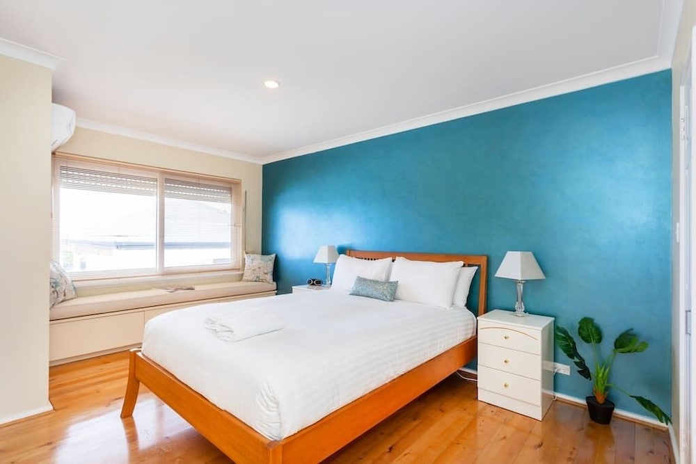 Walk To The Beach! Free Wifi And Parking - Nedlands