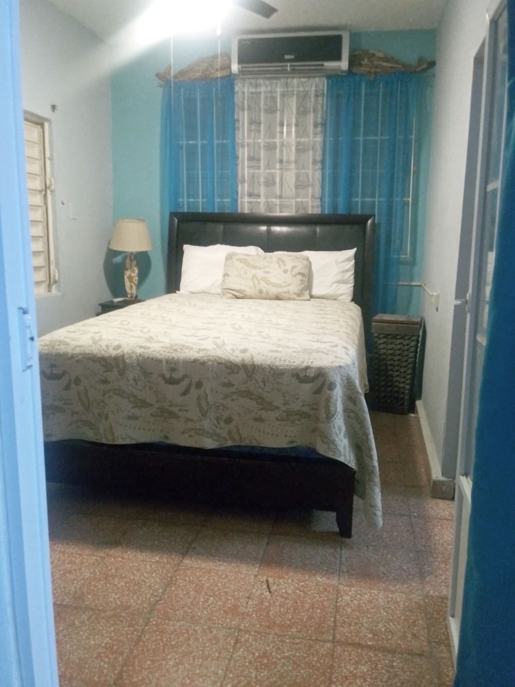 Blue Whales Apt. <Br>2 Br For 4 Guest Or 1 Br For 2 Guest Complete Privates. - Rincón