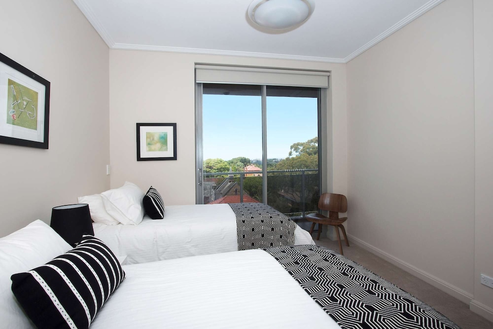 Modern And Spacious 2br Bondi Junction Apartment Close To Everything - Moore Park