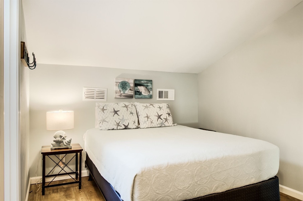 9 G, Two Bedroom Condo | 2 Bed, 2 Bath - Santa Rosa Beach, FL