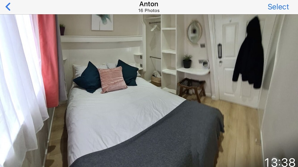 2 Bedroomed Chalet In Galmpton Holiday Park Galmpton Torbay Devon - Brixham