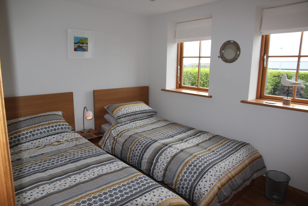 Stunning Spacious House Incredible Views To Estuary Sleeps 6 Pet, Near St Mawes - Pendennis Castle