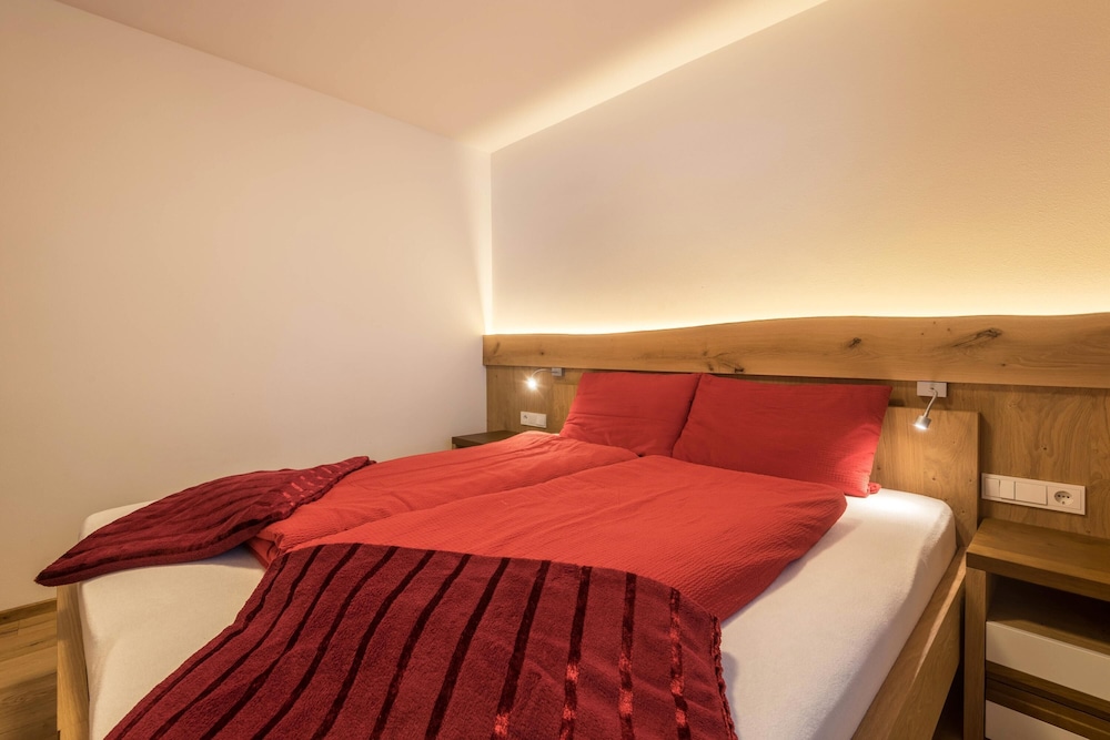 Appartement Confortable "Alexandra" Avec Vue Sur Les Montagnes, Wi-fi, Balcon Et Terrasse - Ortisei