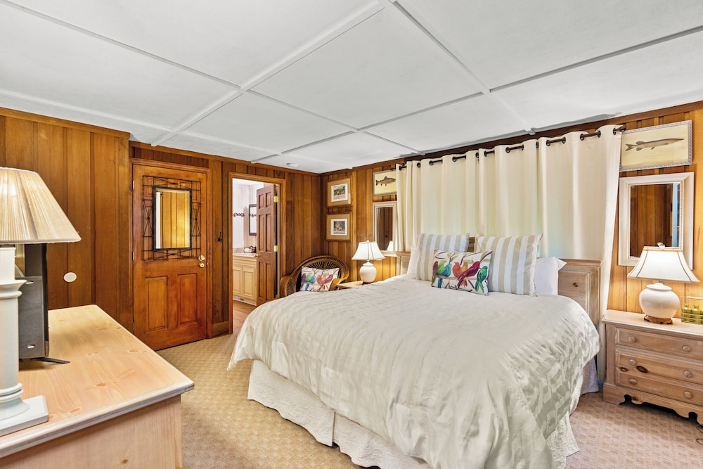 Grandville - Wifi, 4 Bedroom Sleeps 8 - Mr. Lake Lure Vacation Rentals - Lake Lure