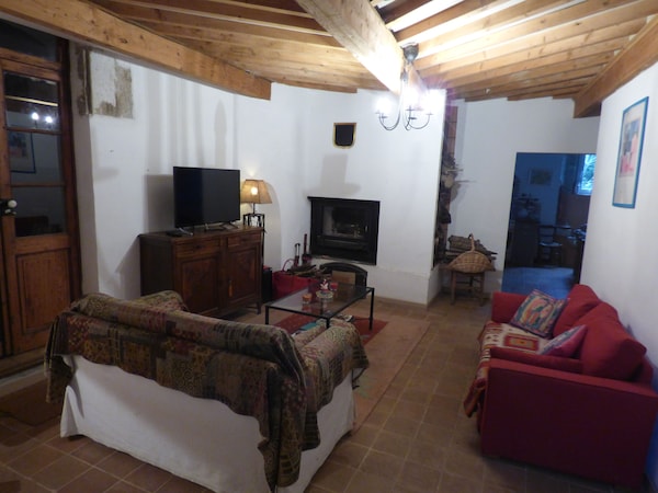 South Aveyron Cottage Located On The Edge Of A Private River, From 6 To 14 People - Aveyron