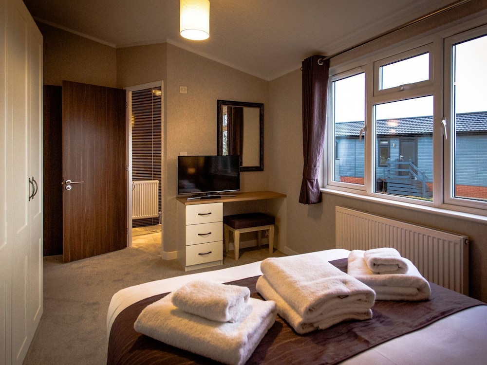 2 Bedroom Accommodation In Darsham, Near Southwold - Dunwich