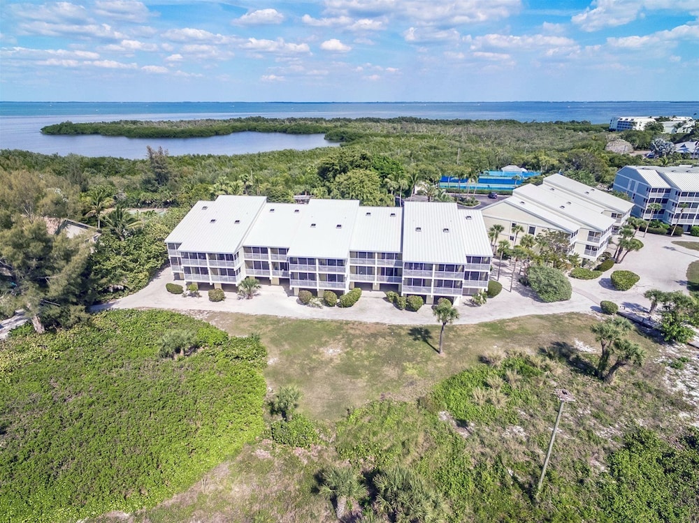 South Seas Beach Villa 2028 - Captiva, FL