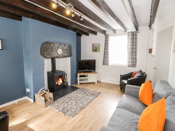 Afallon, Family Friendly, Character Holiday Cottage In Penmachno - Penrhyndeudraeth