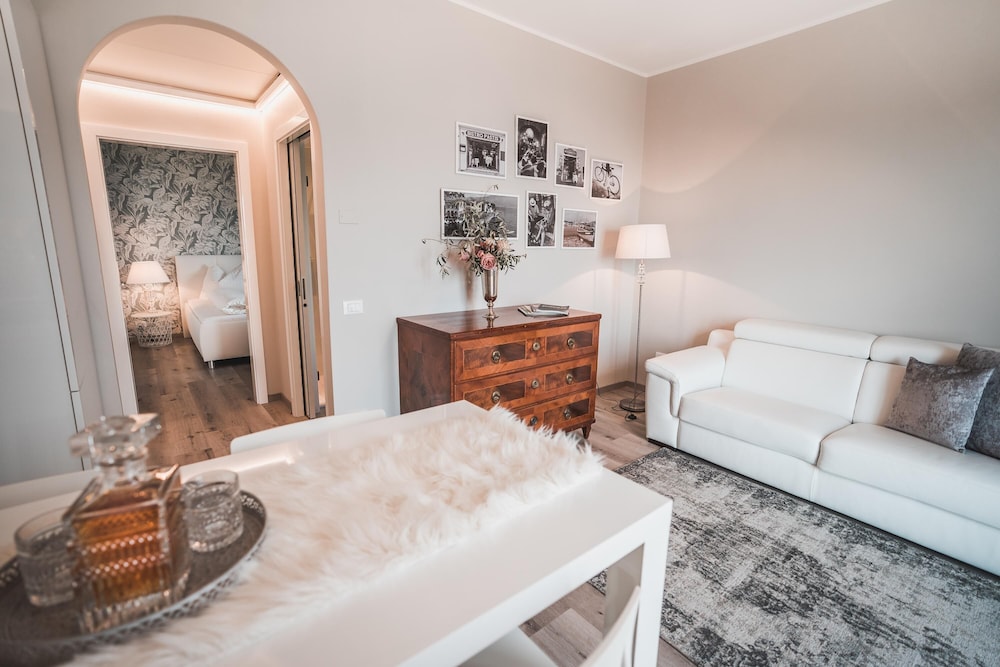 Vakantie Appartement Montelago Met Wi-fi, Balkon & Zwembad - Gargnano
