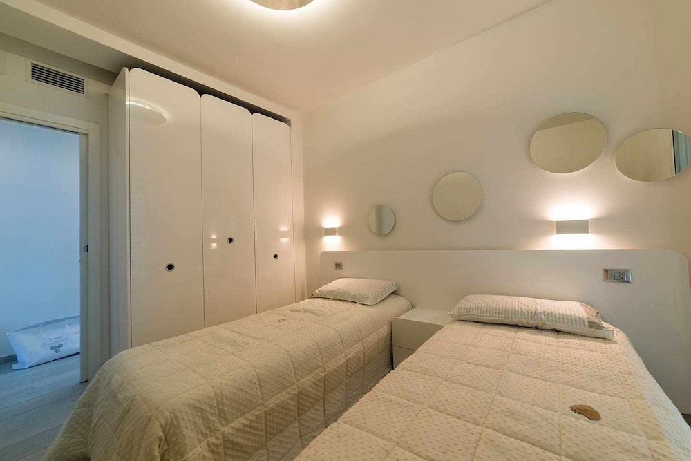 Residence Giulietta -Modern,wifi, Air-con,pool - Lazise