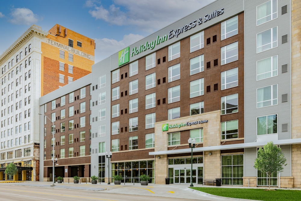 Holiday Inn Express And Suites Lincoln Downtown , An Ihg Hotel - Lincoln Children's Zoo, Lincoln