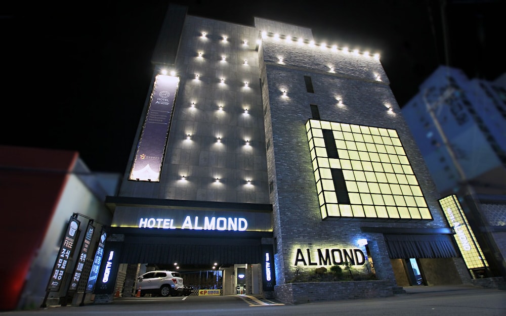Changwon Masan Hotel Almond - 통영시