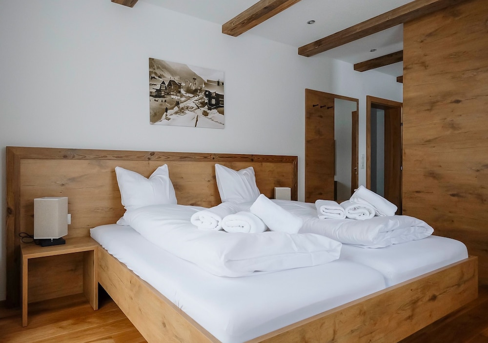 Luxury 5 Bedroom Chalet Bella Near St Anton - Pettneu am Arlberg