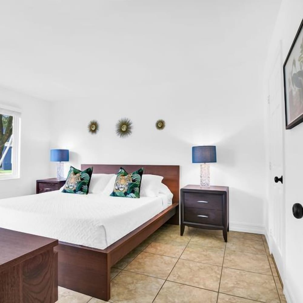 This Apartment Is A 2 Bedroom(s), 2 Bathrooms, Located In Boca Raton, Fl. - Boca Raton, FL