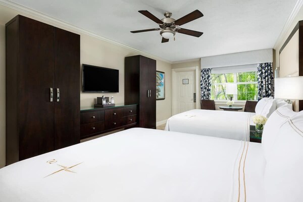 3 Partial Ocean View Rooms W/balcony & 2 Queen Beds At Southernmost Beach Resort - Key West Aquarium, Key West